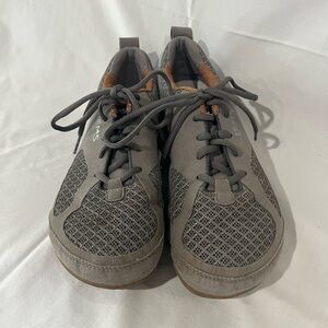 lems women’s sneakers. - size 8.5